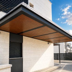 פרגולה דמוי עץ